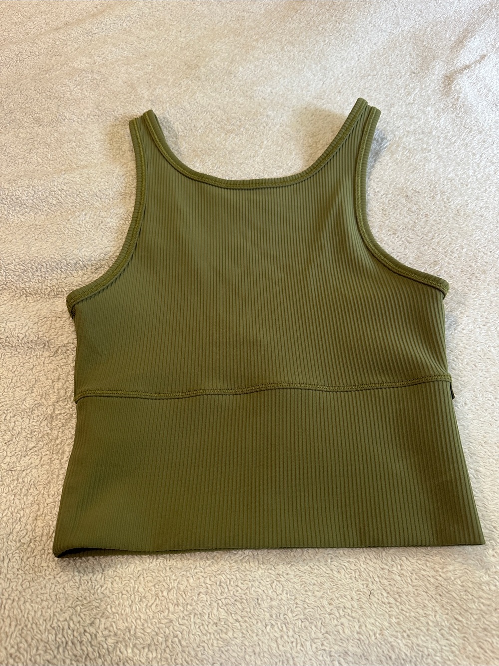 Lululemon- Ribbed crop Tank Top - Women size 0 no size tag anymore (flaw - Picture 1 of 3